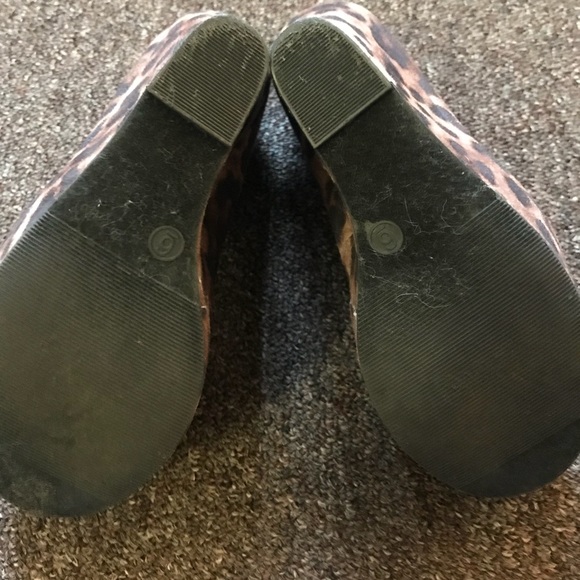 🔥sale🔥Cheetah print heels size 6🔥 - Picture 4 of 6